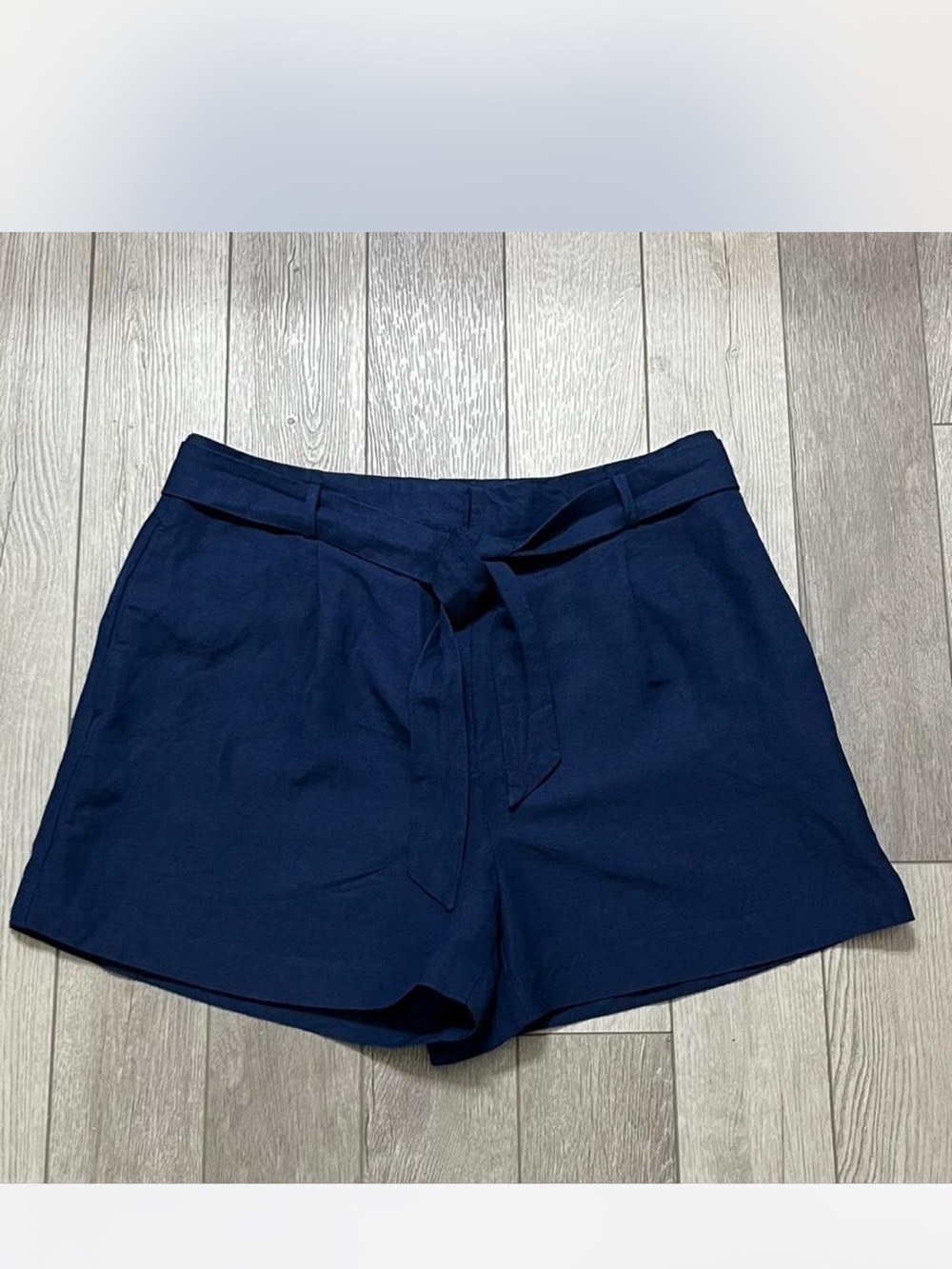 Ann Taylor Navy Tie-Belt Bermuda Shorts Size 12